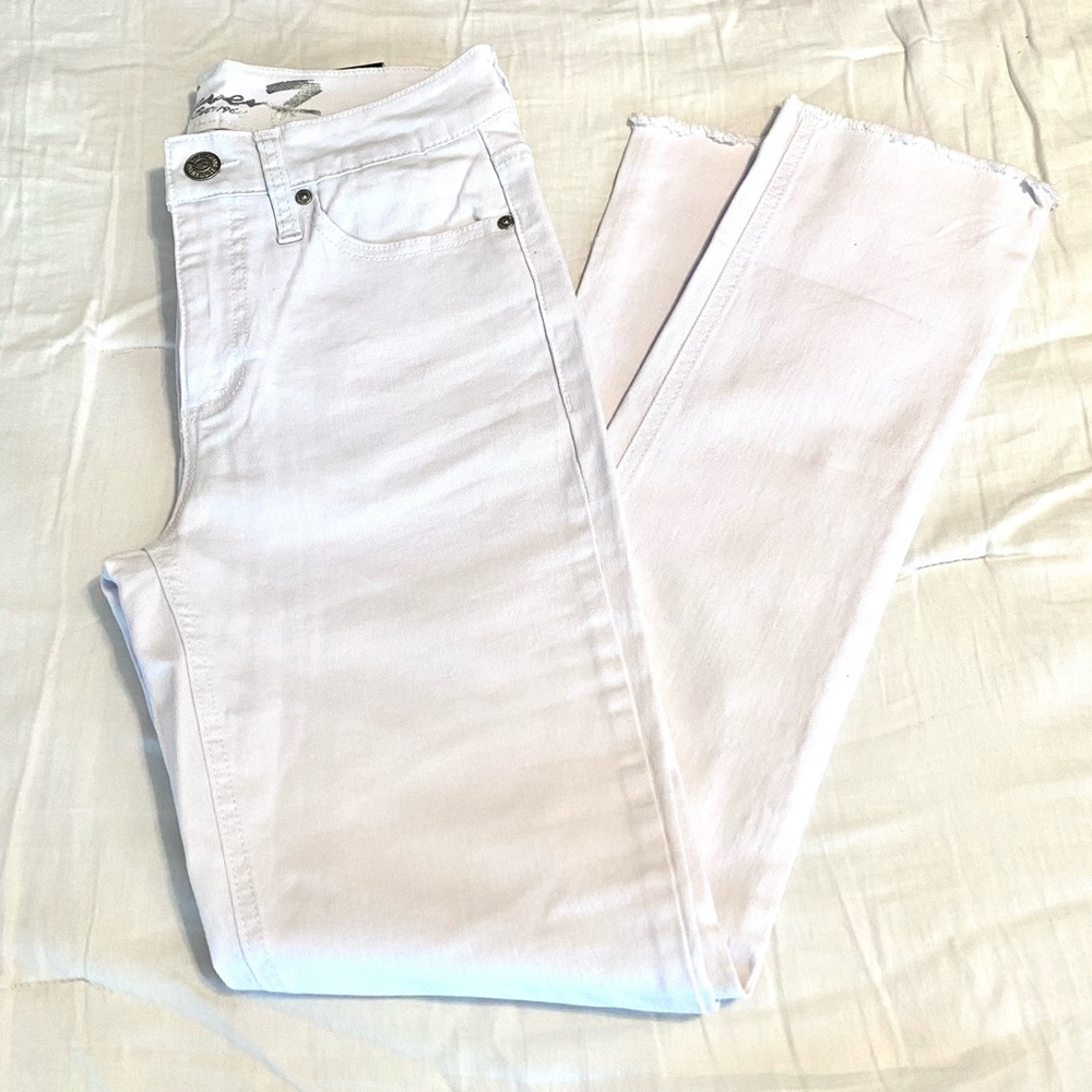 NWT Seven7 High Rise Straight Jean